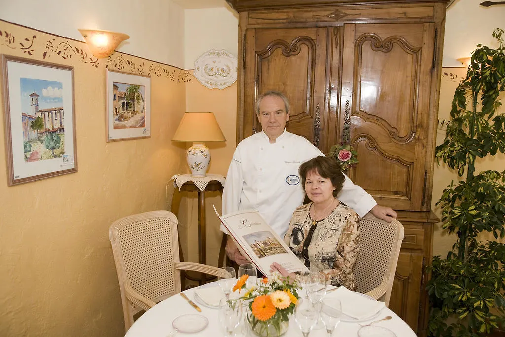 Hotel Le Colombier Villecroze 3*,  France