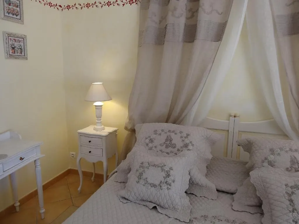 Hotel Le Colombier Villecroze 3*,