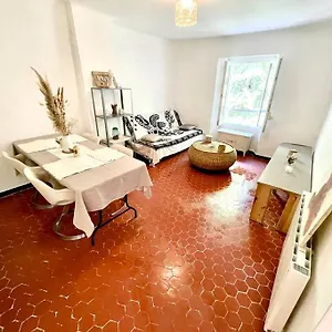 Bel appartement à Villecroze Appartement