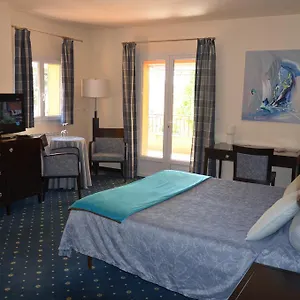 Le Rocher Hotel