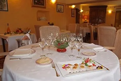 Hotel Le Colombier Villecroze 3*,