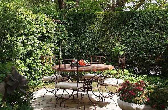 Hotel Le Colombier Villecroze 3*,